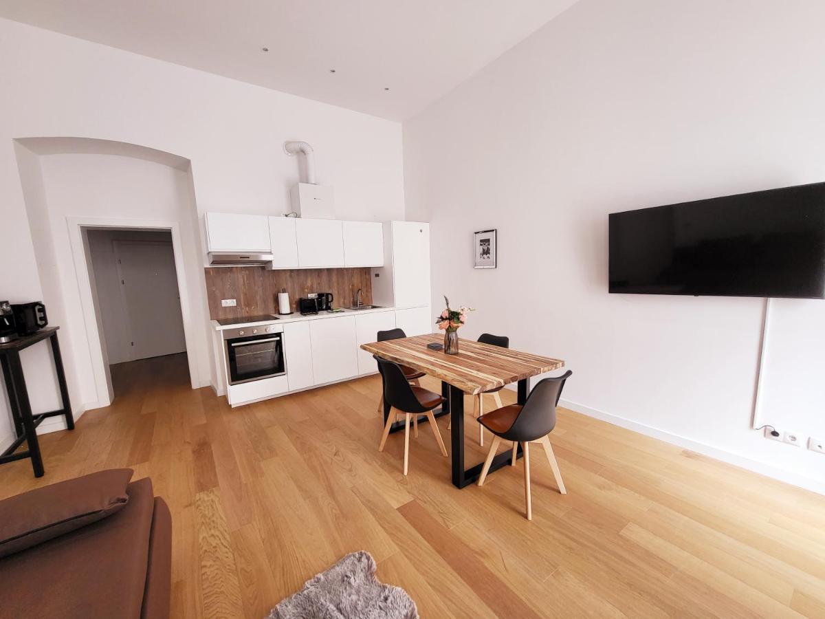 Novara City Apartment Vienna Exterior photo